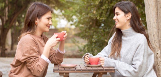 آشنایی بین دوستان - موضوع