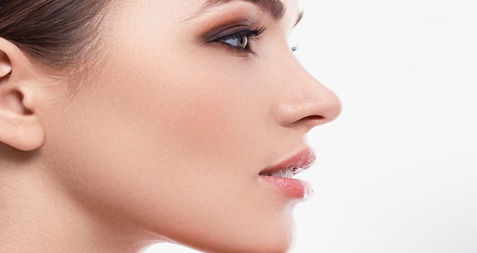 اگر بعد از عمل بینی اشتباه بخوابیم چه میشود؟ نکات حیاتی مراقبت